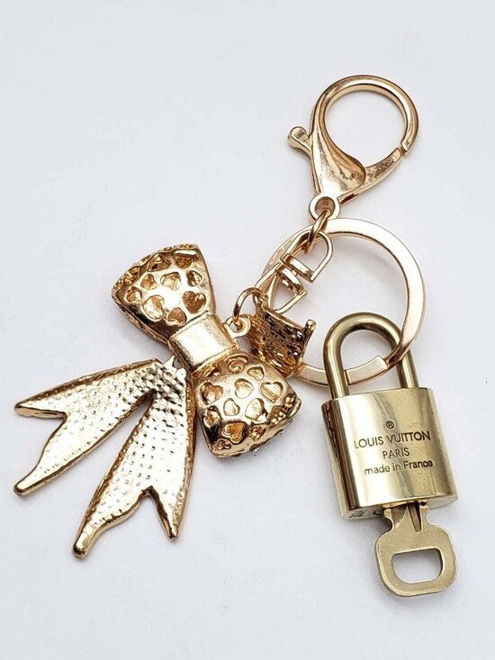 Authentic Louis Vuitton Lock & Key with unbranded Bagcharm, Keycharm, Keychain - Picture 6 of 8